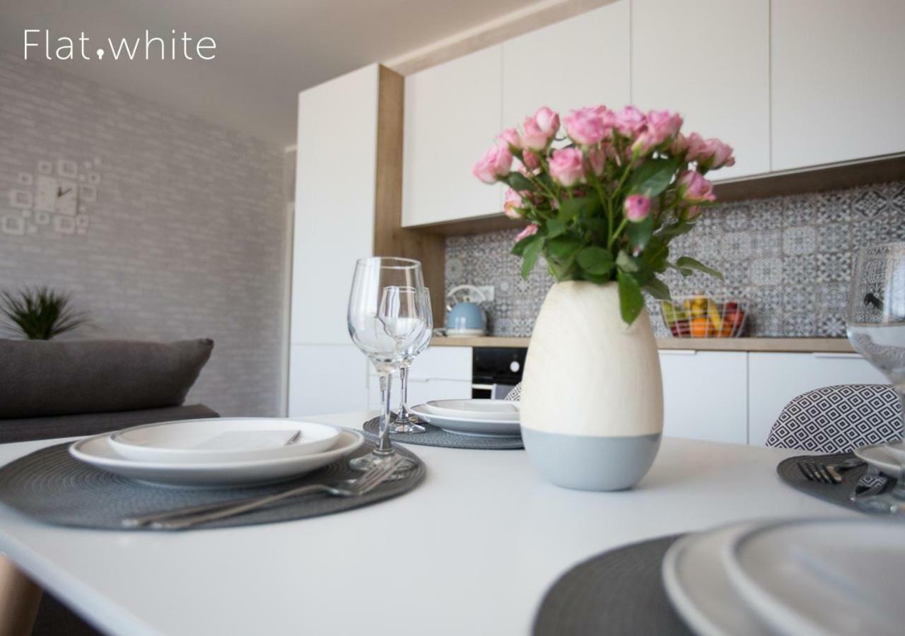 Apartamenty Flat White Zamkowa 4-6 Zielona Góra Exterior foto